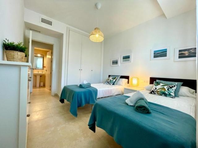 Gatu Premium Racimo, Terraza, Piscina, Aire Ac, Wifi Y Parking " Preferente Mayores De 25 Anos Y Familias " El Puerto de Santa María Kültér fotó
