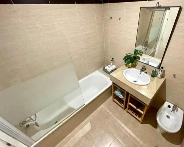Gatu Premium Racimo, Terraza, Piscina, Aire Ac, Wifi Y Parking " Preferente Mayores De 25 Anos Y Familias " El Puerto de Santa María Kültér fotó